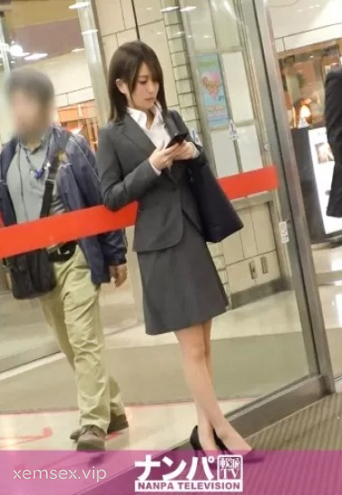 GANA-1937 Khơi dậy khao khát thầm kín của mỹ nhân công sở